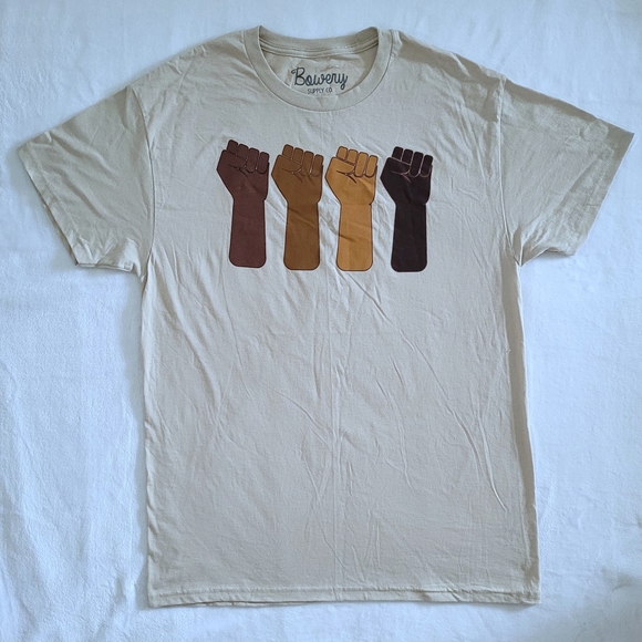 Bowery Supply Co. Raised Fists✊️ Graphic Tee👕 - Picture 7 of 11